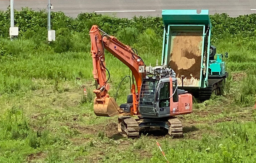 超低遅延映像伝送装置LLC-4000による建機遠隔操縦の研究事例